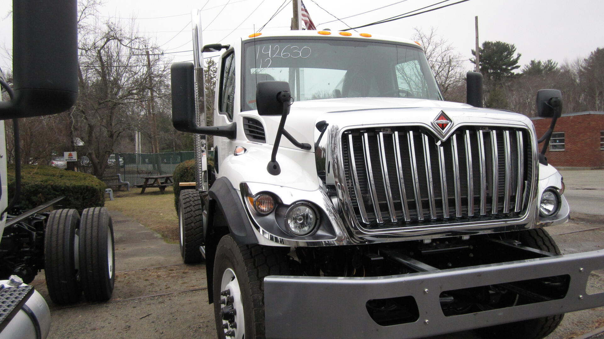 2025-INTERNATIONAL-HV507-CAB-CHASSIS-1829014-2 2025-INTERNATIONAL-HV507-CAB-CHASSIS-1829014-2